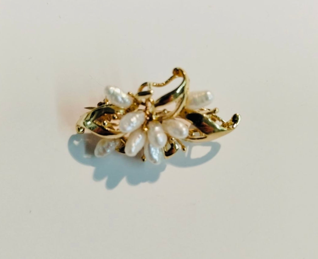 Natural Fresh Water Pearl gold plated Pins