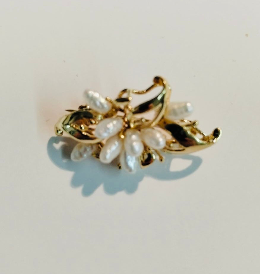 Natural Fresh Water Pearl gold plated Pins