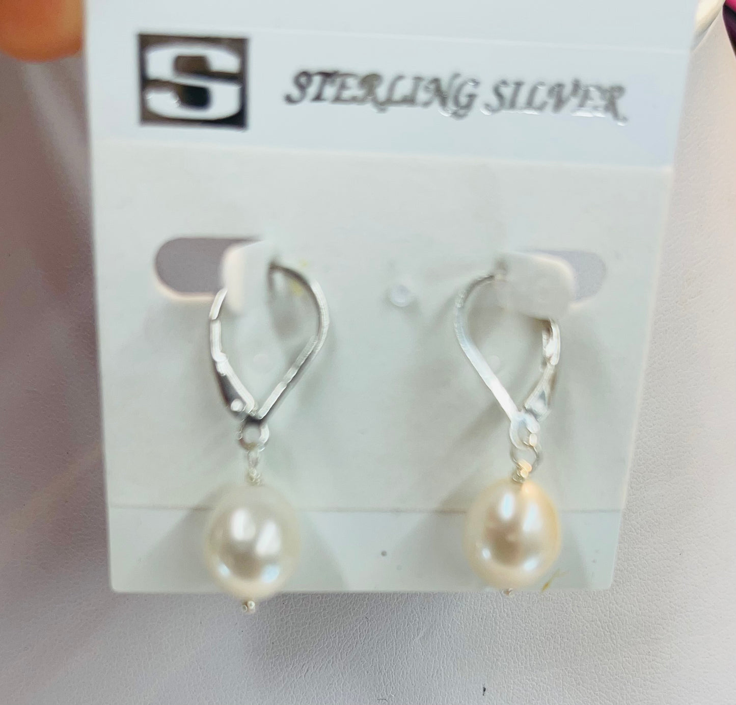 Natural Pearl on Sterling silver lever back earring